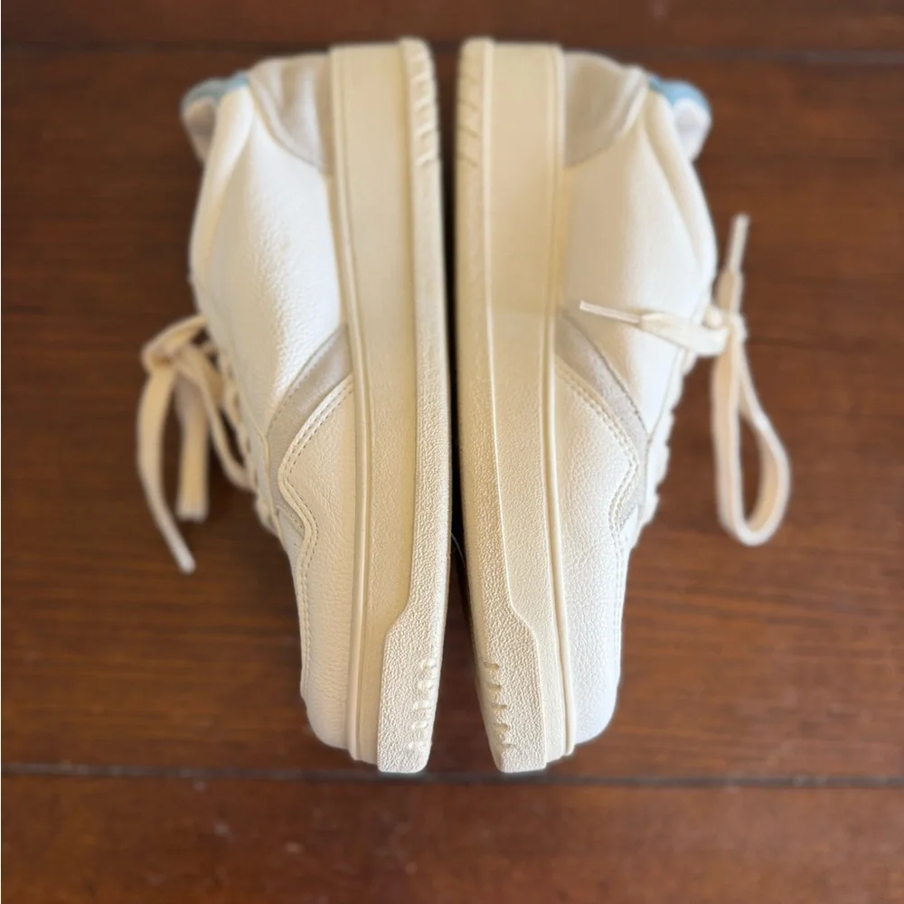 Steve Madden Phipps white and Blue Sneakers‎